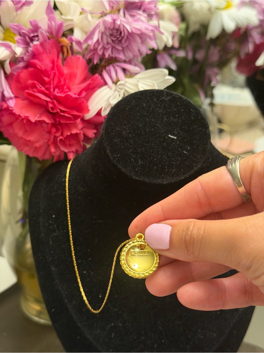 CC charm on Gold stainless steel gold Necklace - Picture 5 of 6